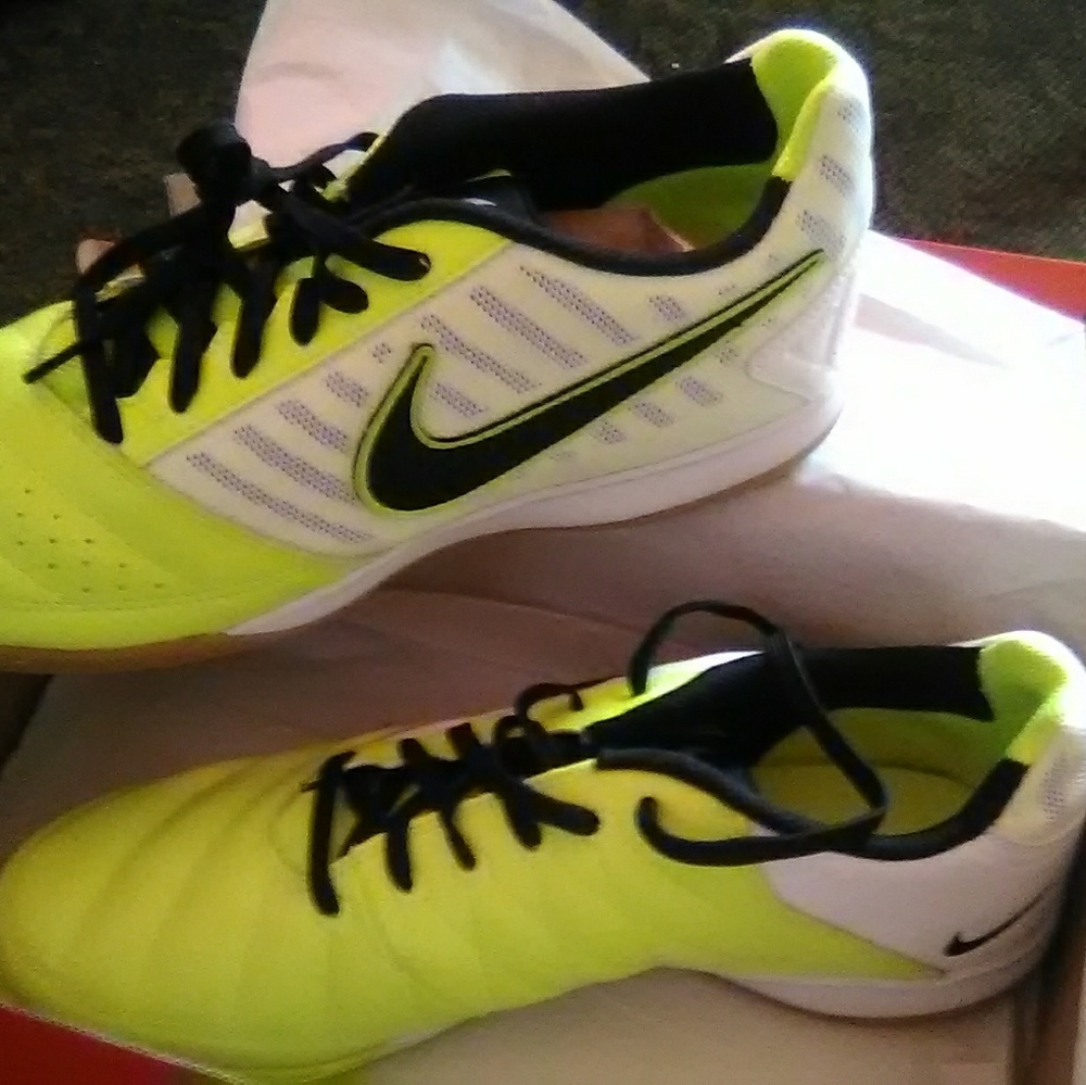 Nike shoes